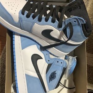 Jordan 1 UNC size 7